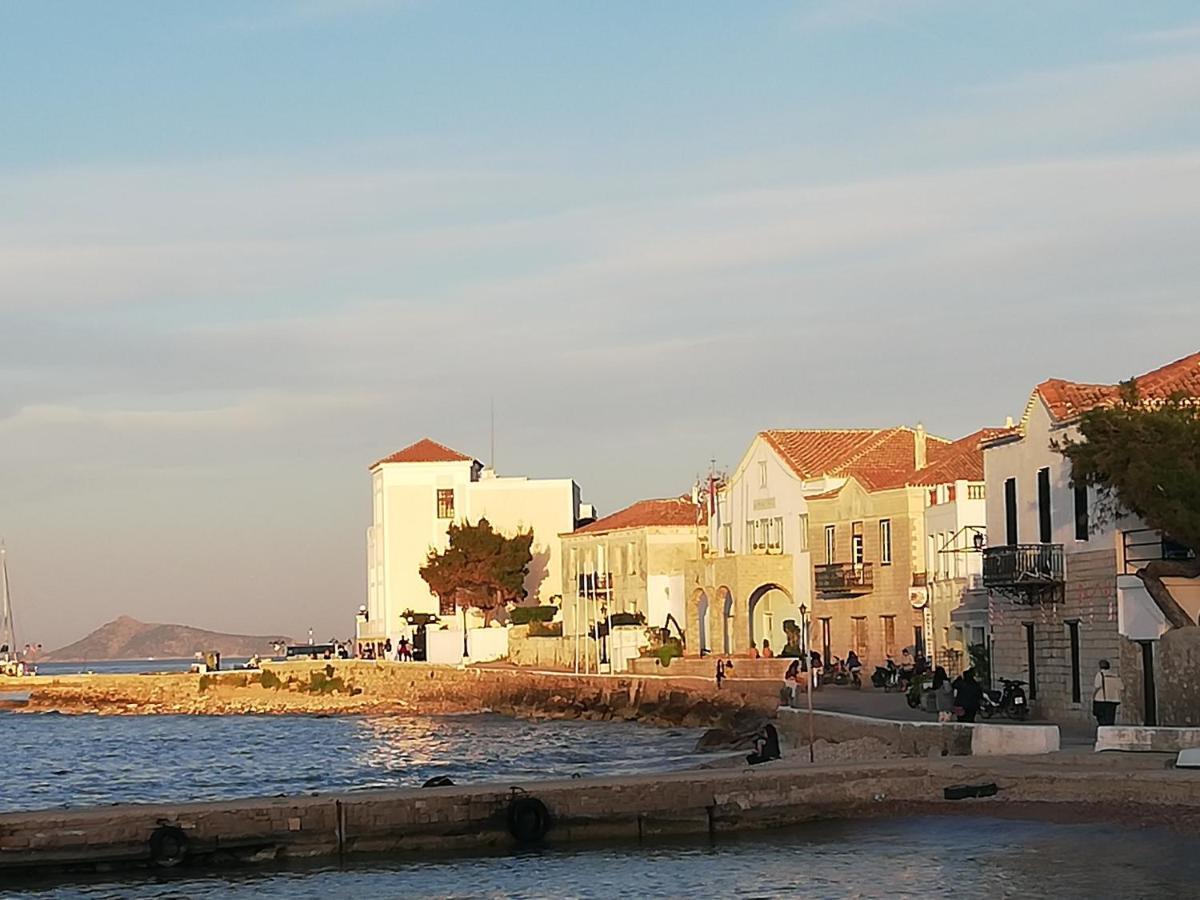 Summer House In Spetses Eksteriør billede